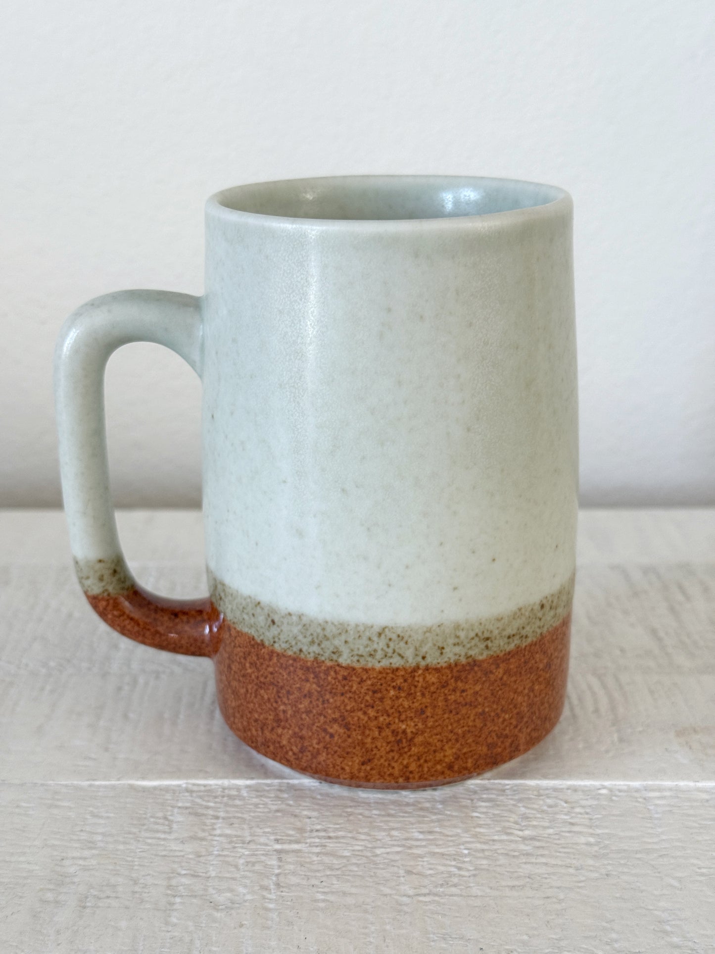 Vintage Barn Mug
