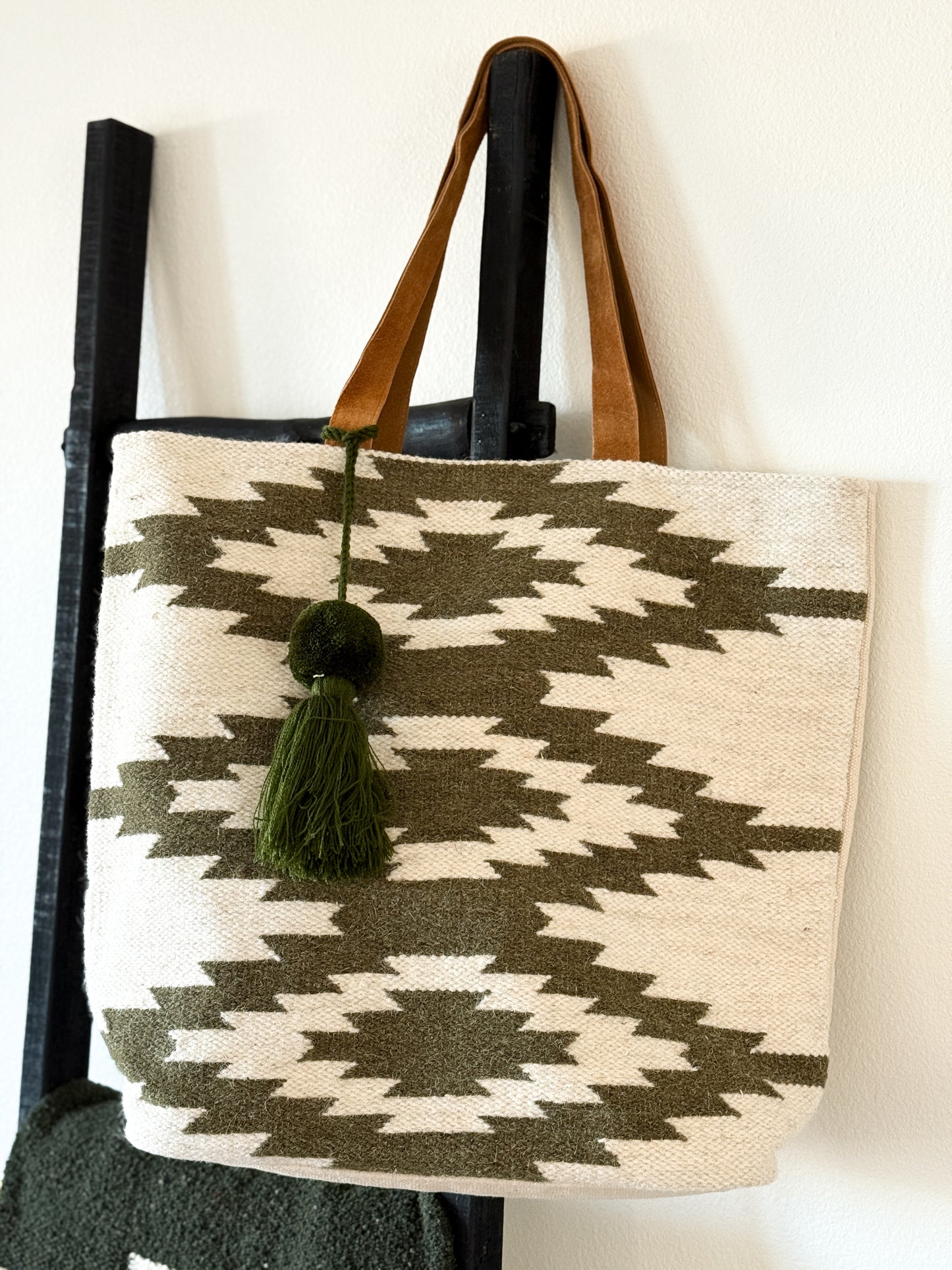 Aztec Tote (Green & White)