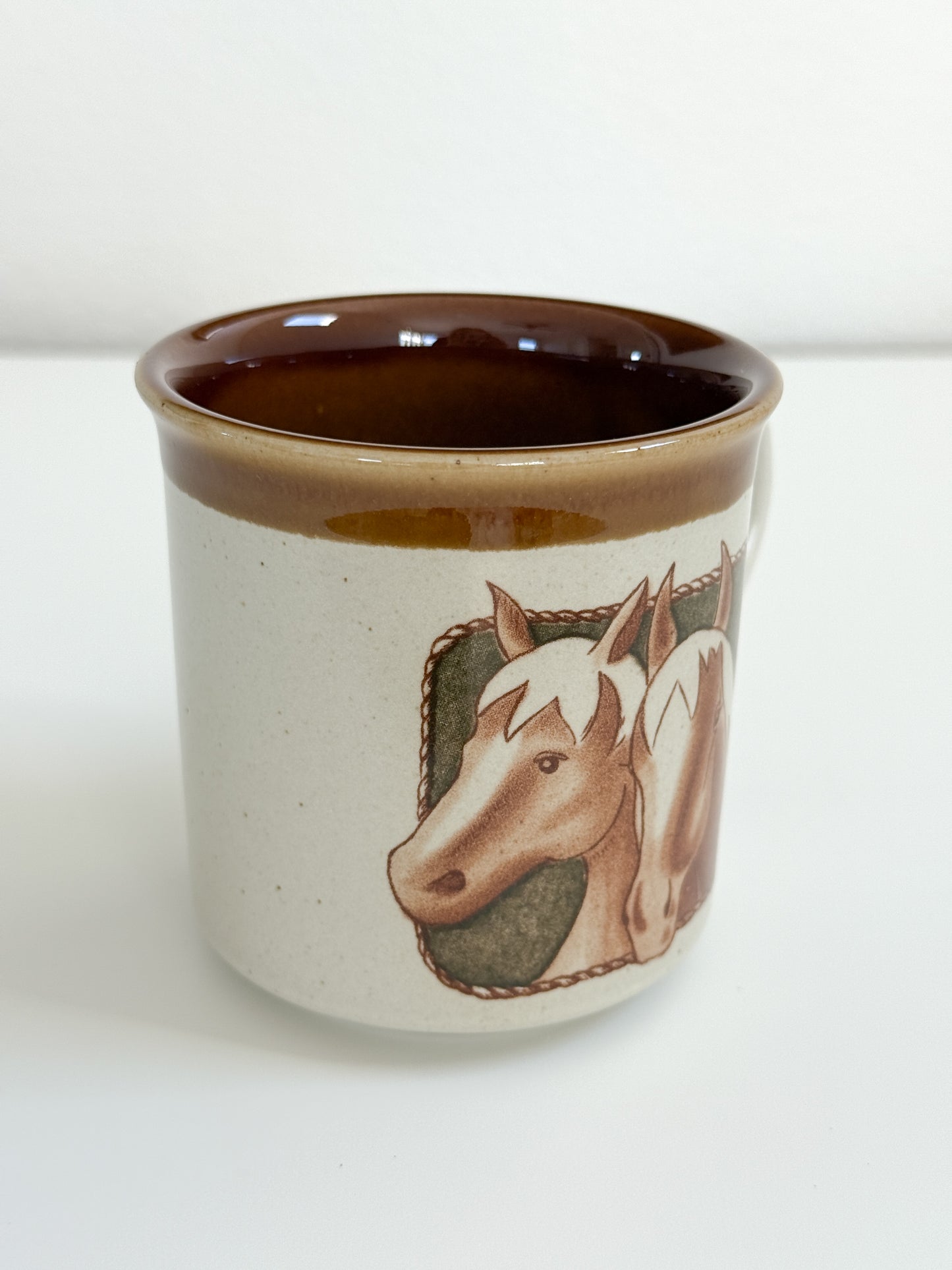 Vintage Horse Mug (Brown Rim)