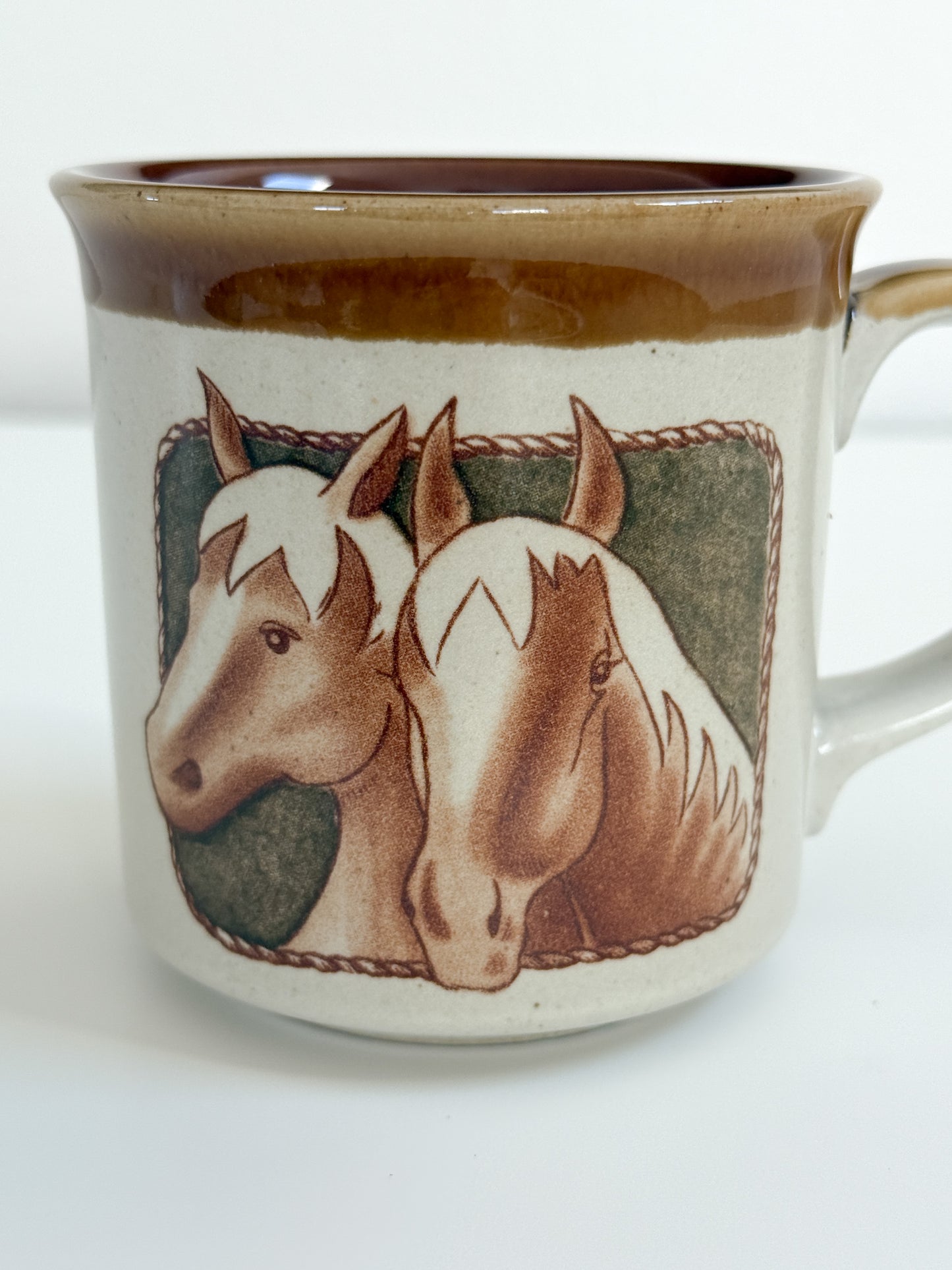 Vintage Horse Mug (Brown Rim)