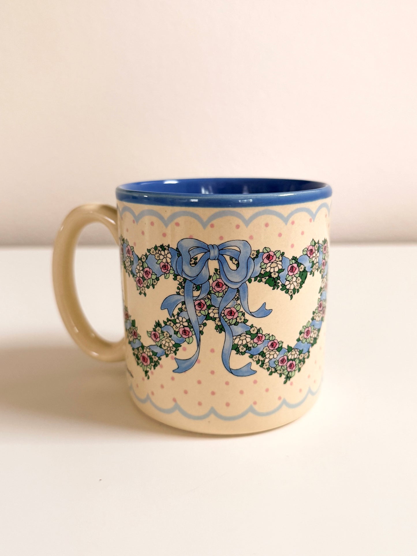 Vintage Hearts and Bows Mug