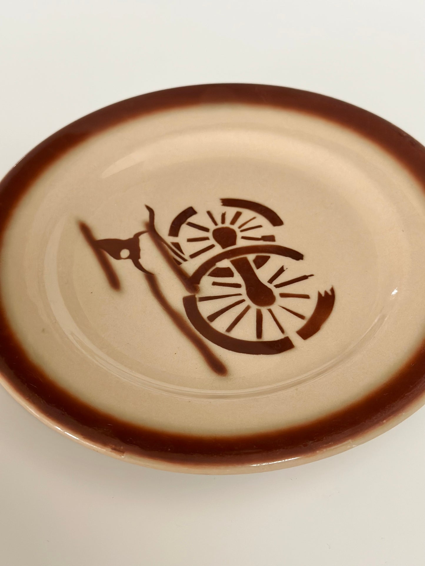 Vintage Wagon Wheel Western Plate