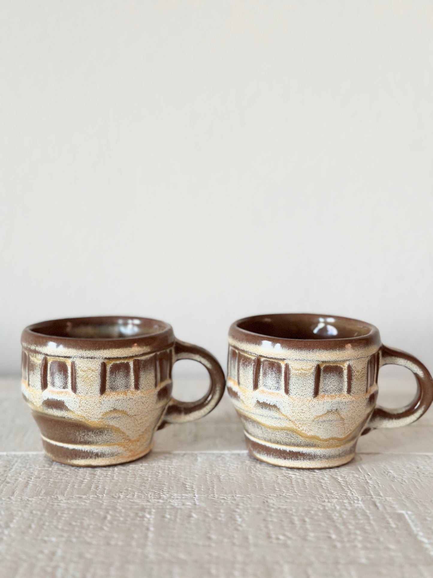 Frankoma Wagon Wheel Mug Set