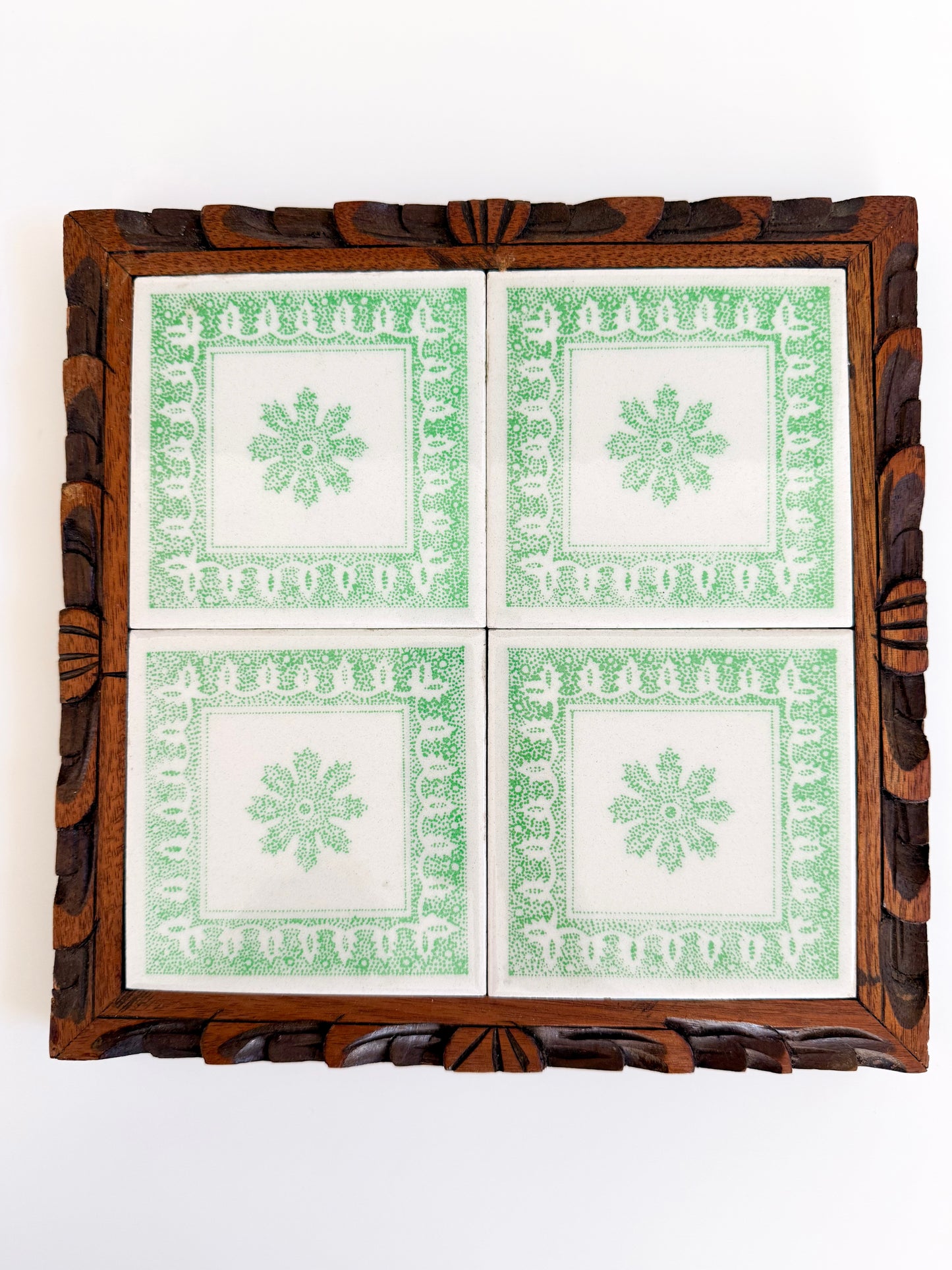 Vintage Tile Tray/Trivet