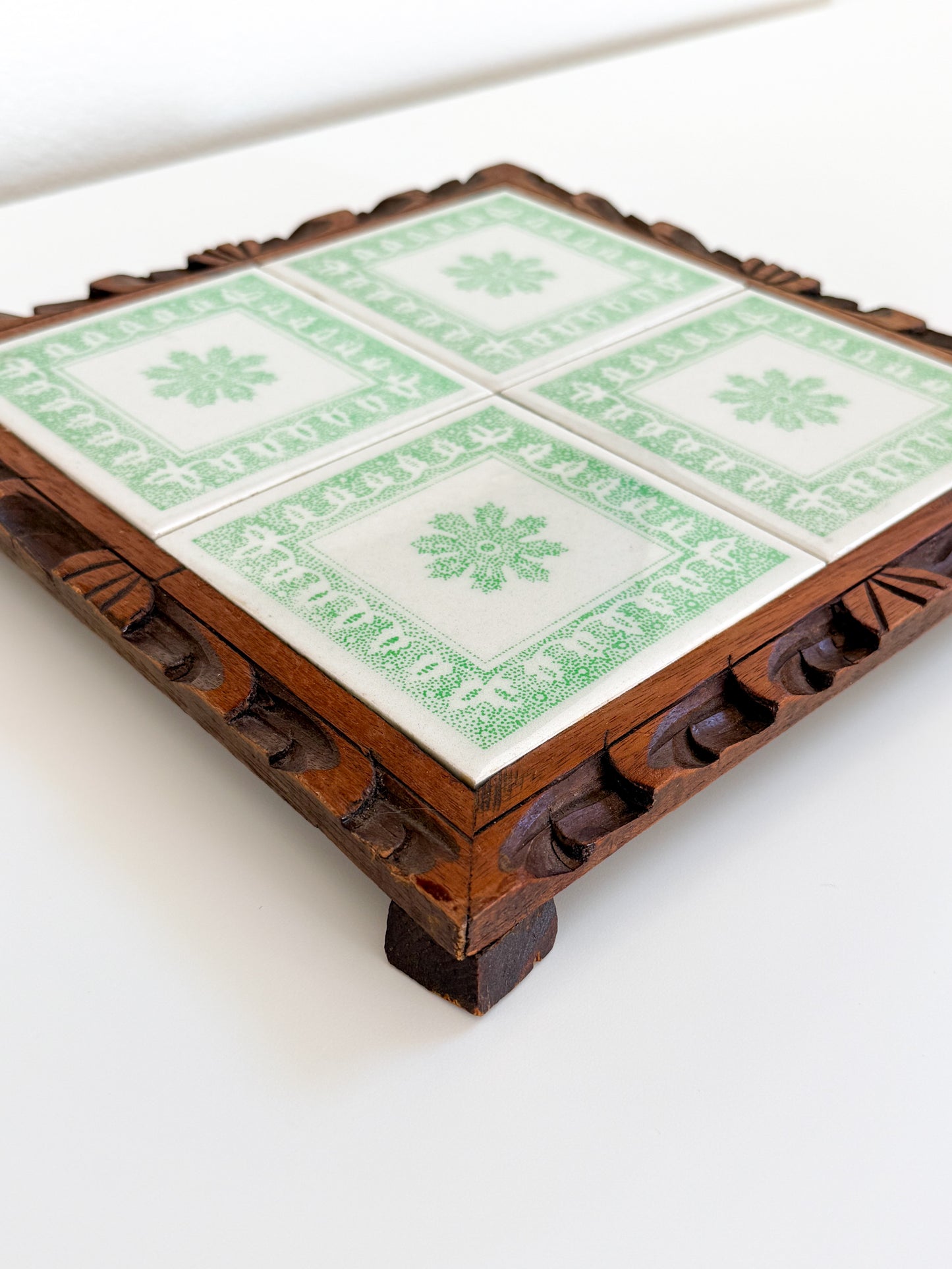 Vintage Tile Tray/Trivet