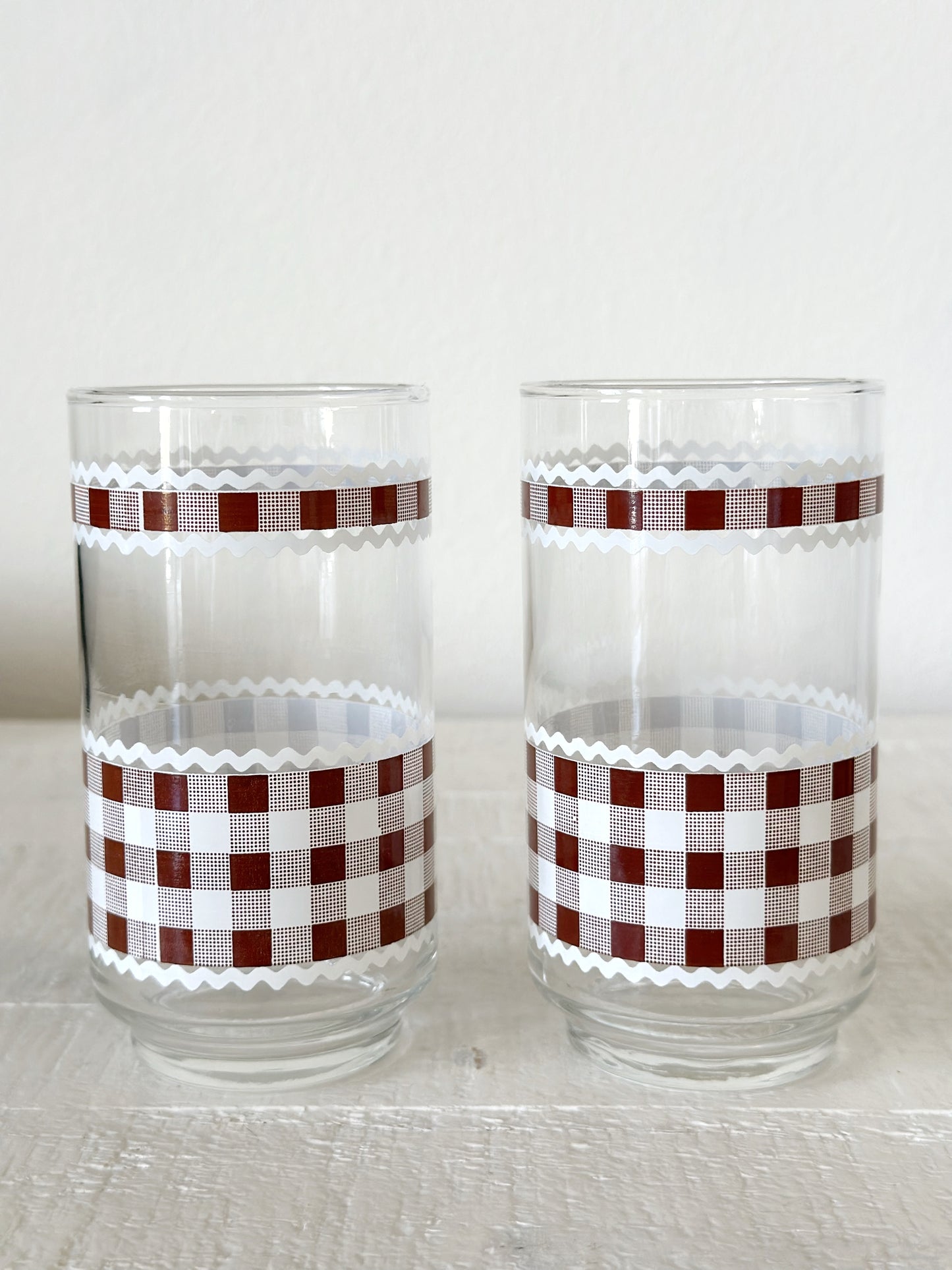 Vintage Gingham Drinking Glass Set