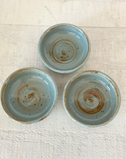 Stoneware Spiral Pinch Bowl (Blue)