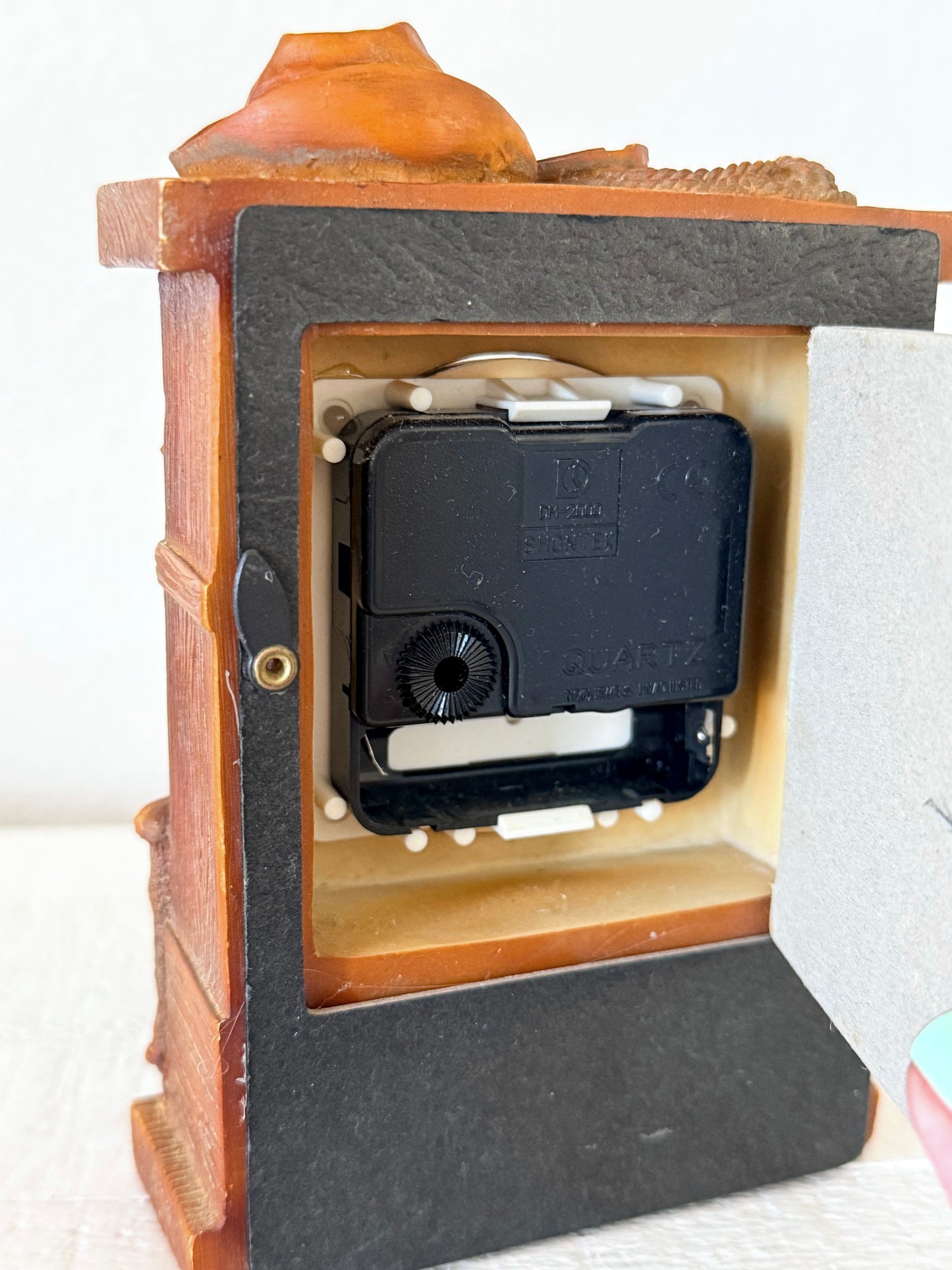 Vintage Western Quartz Mantel Clock