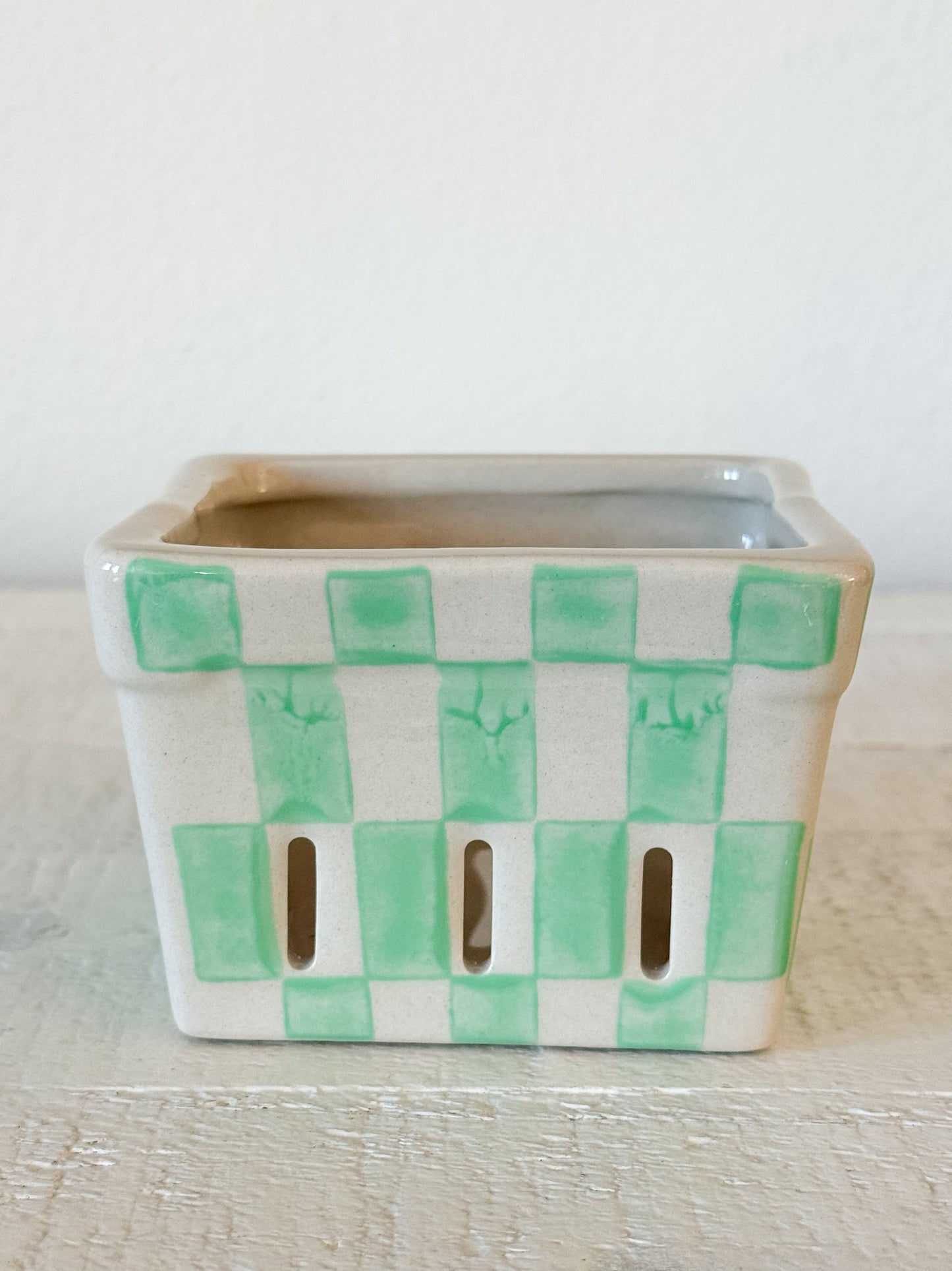 Stoneware Berry Basket