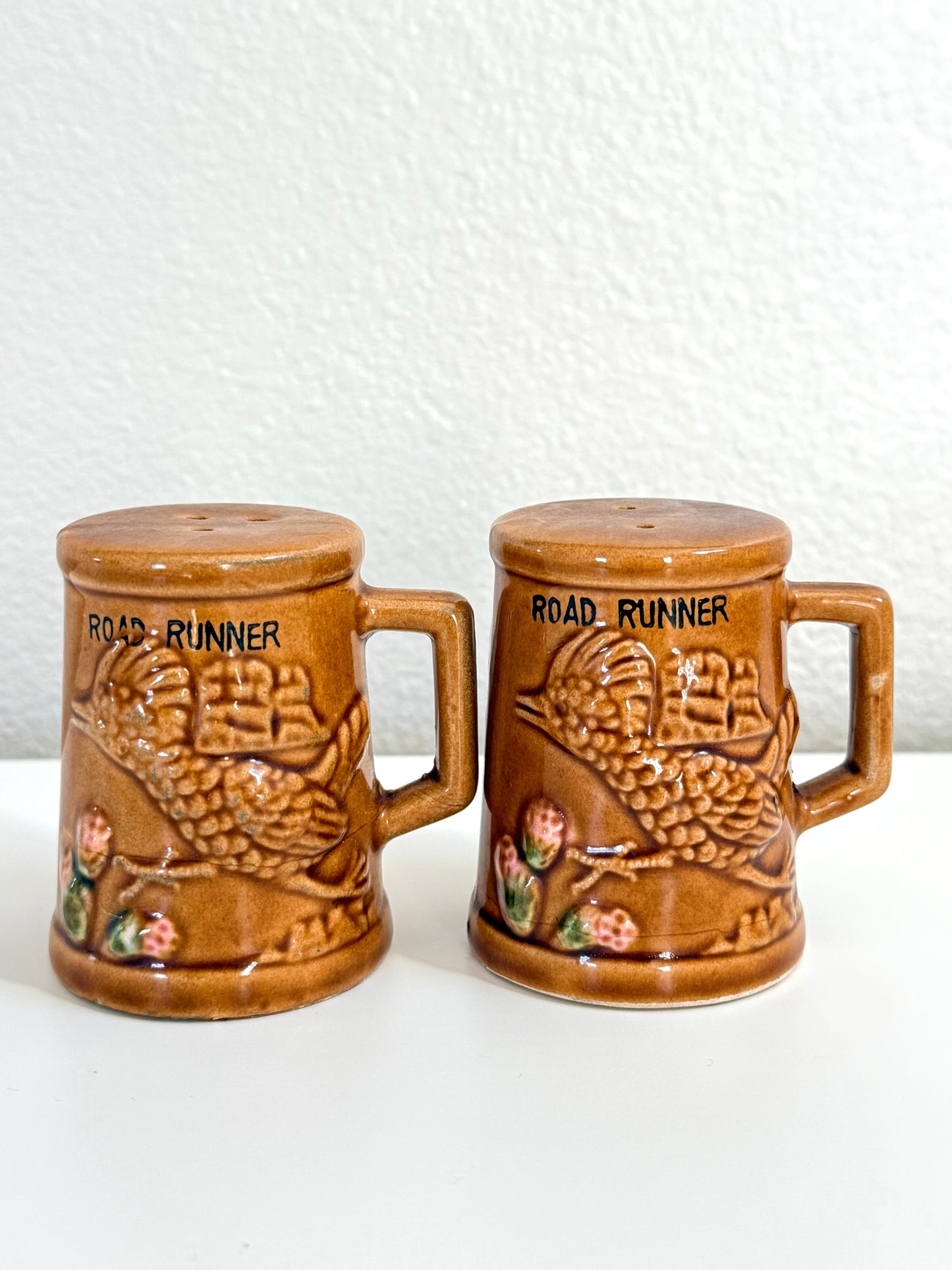 Vintage Road Runner Salt & Pep