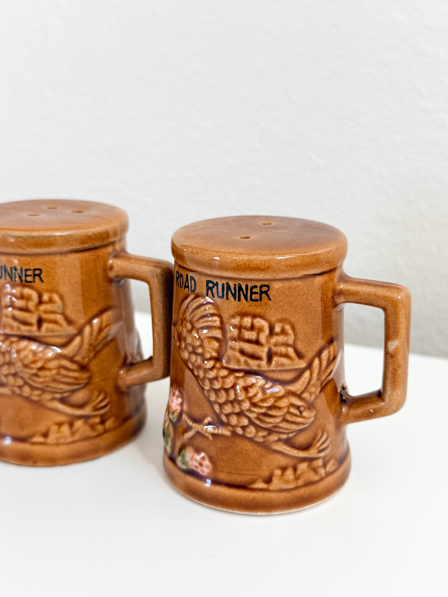 Vintage Road Runner Salt & Pep