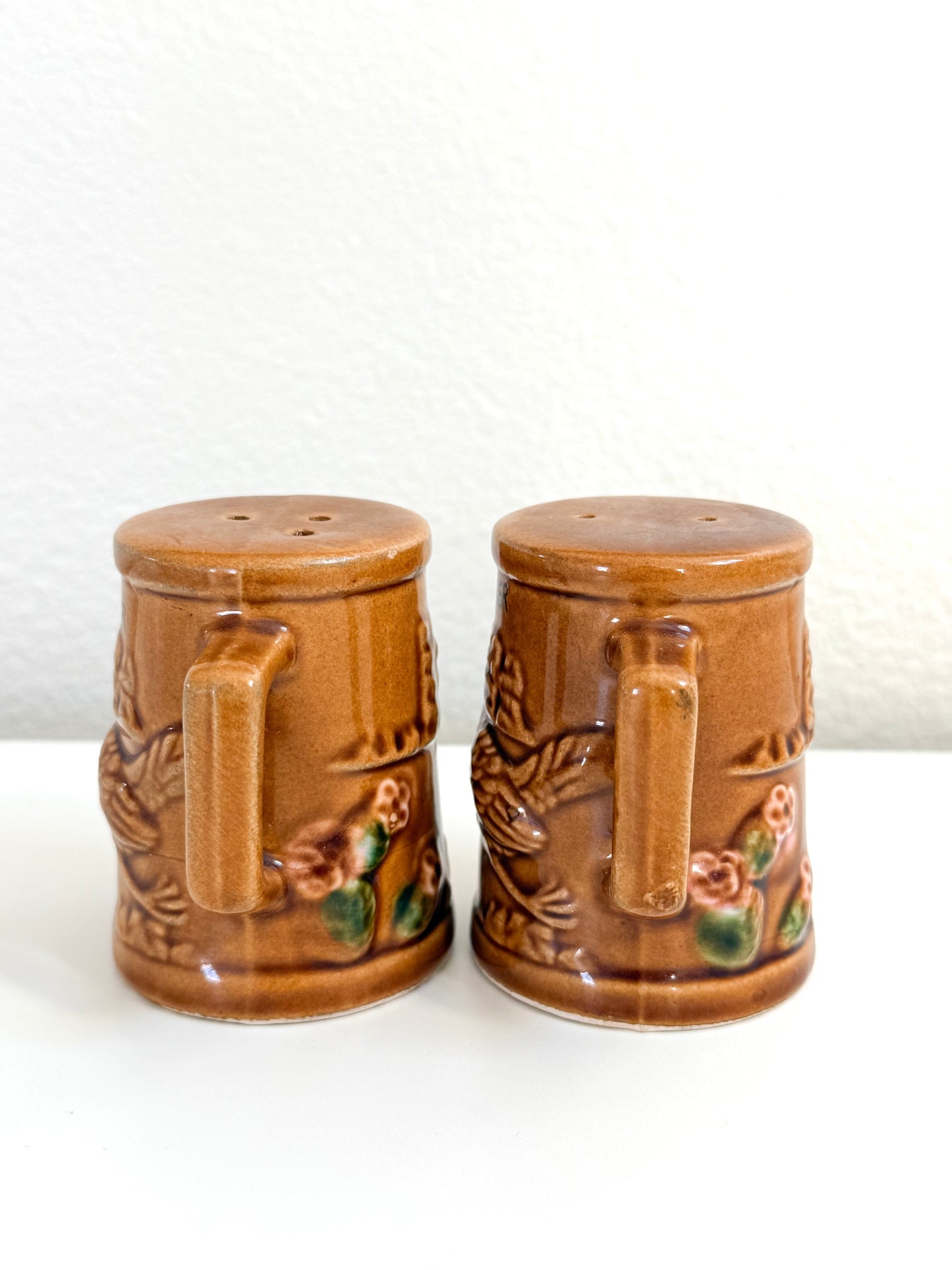 Vintage Road Runner Salt & Pep