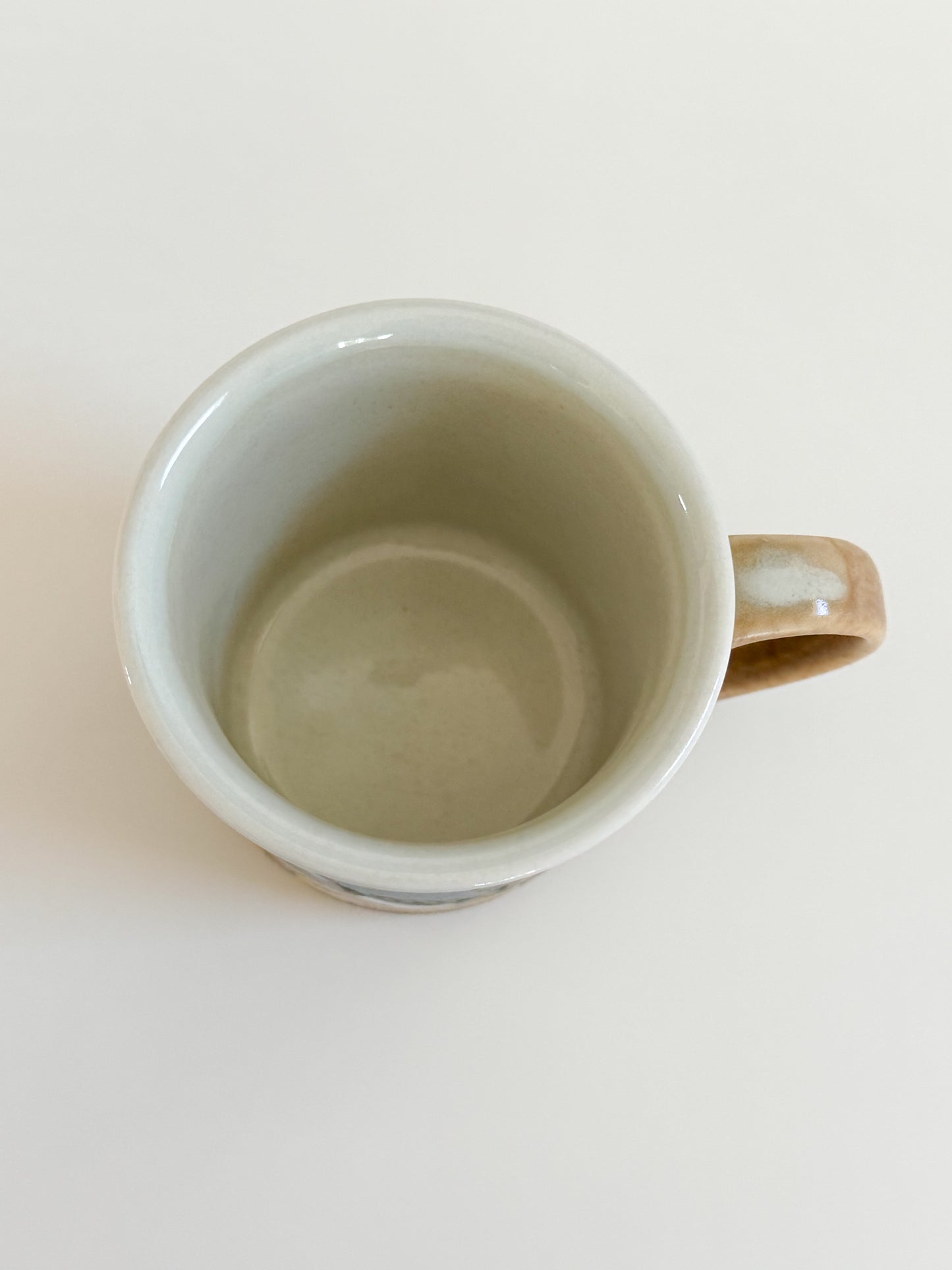 Vintage Roadrunner Mug (READ)