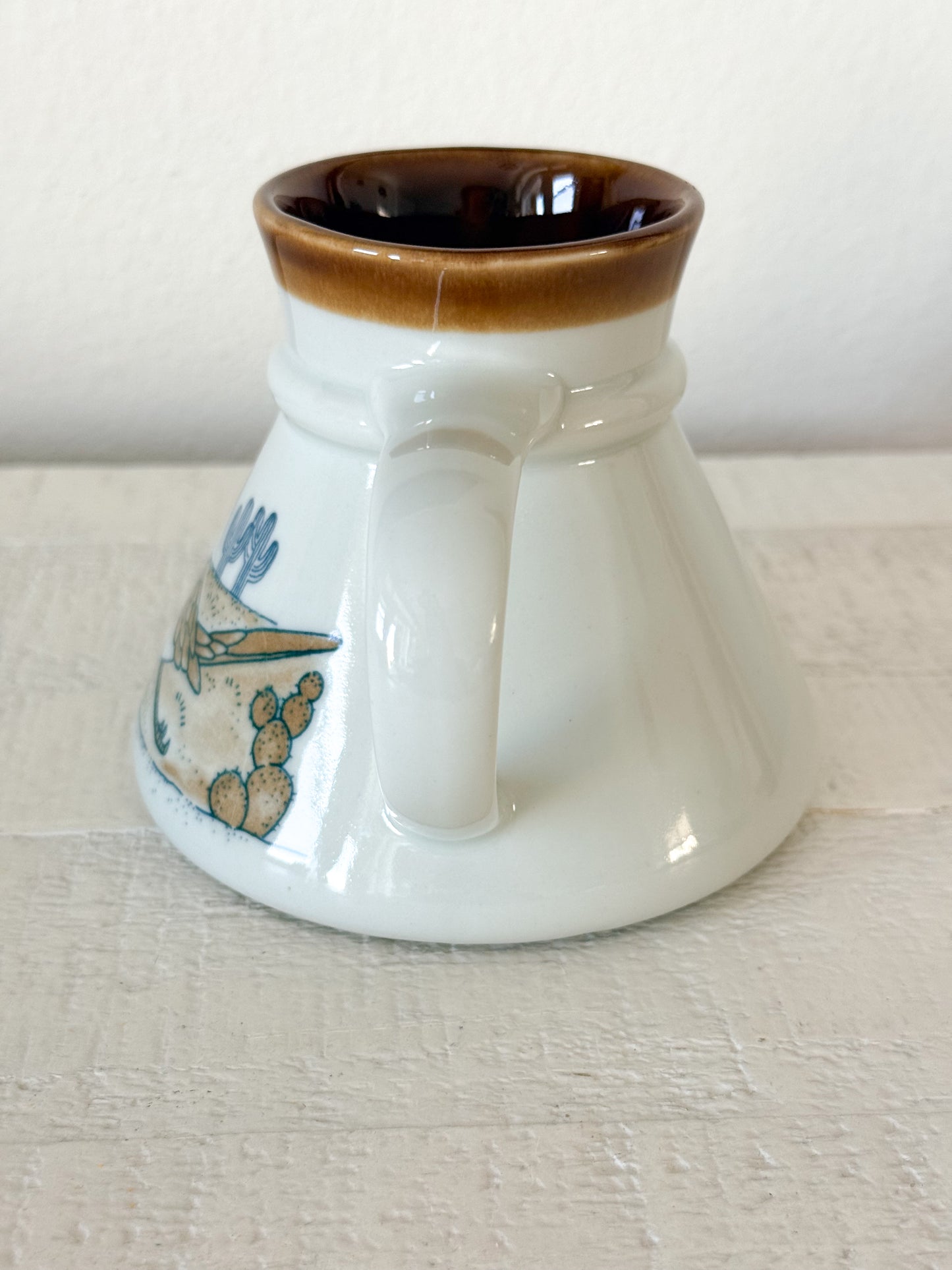 Vintage Roadrunner No Spill Mug