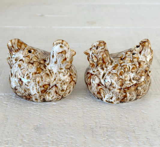 Stoneware Hen Salt & Pepper Shakers