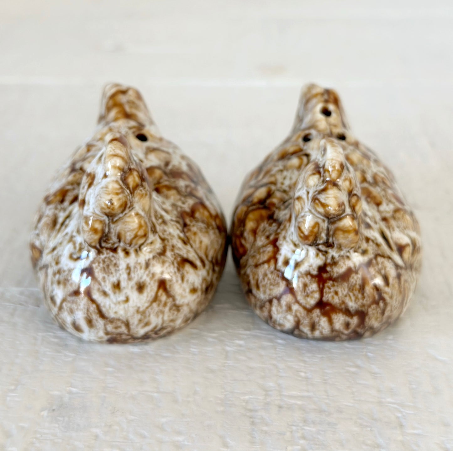 Stoneware Hen Salt & Pepper Shakers