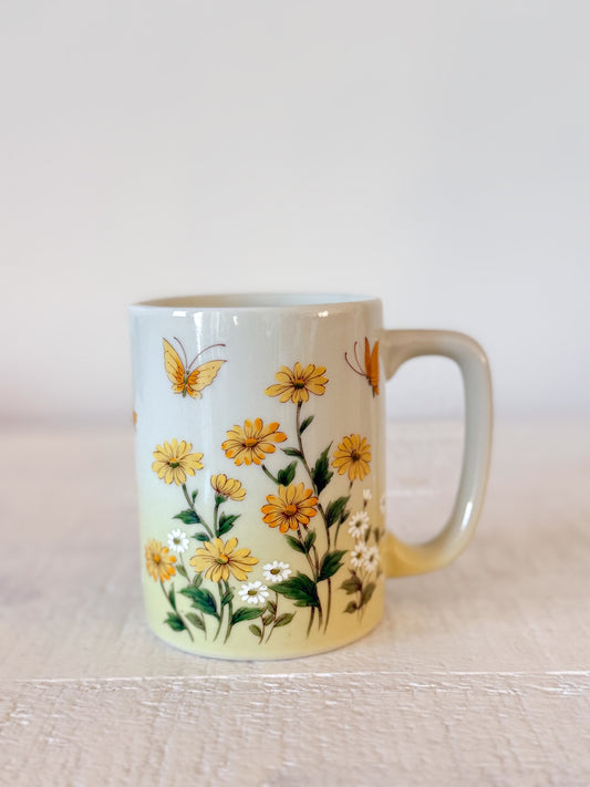 Vintage Daisy Mug