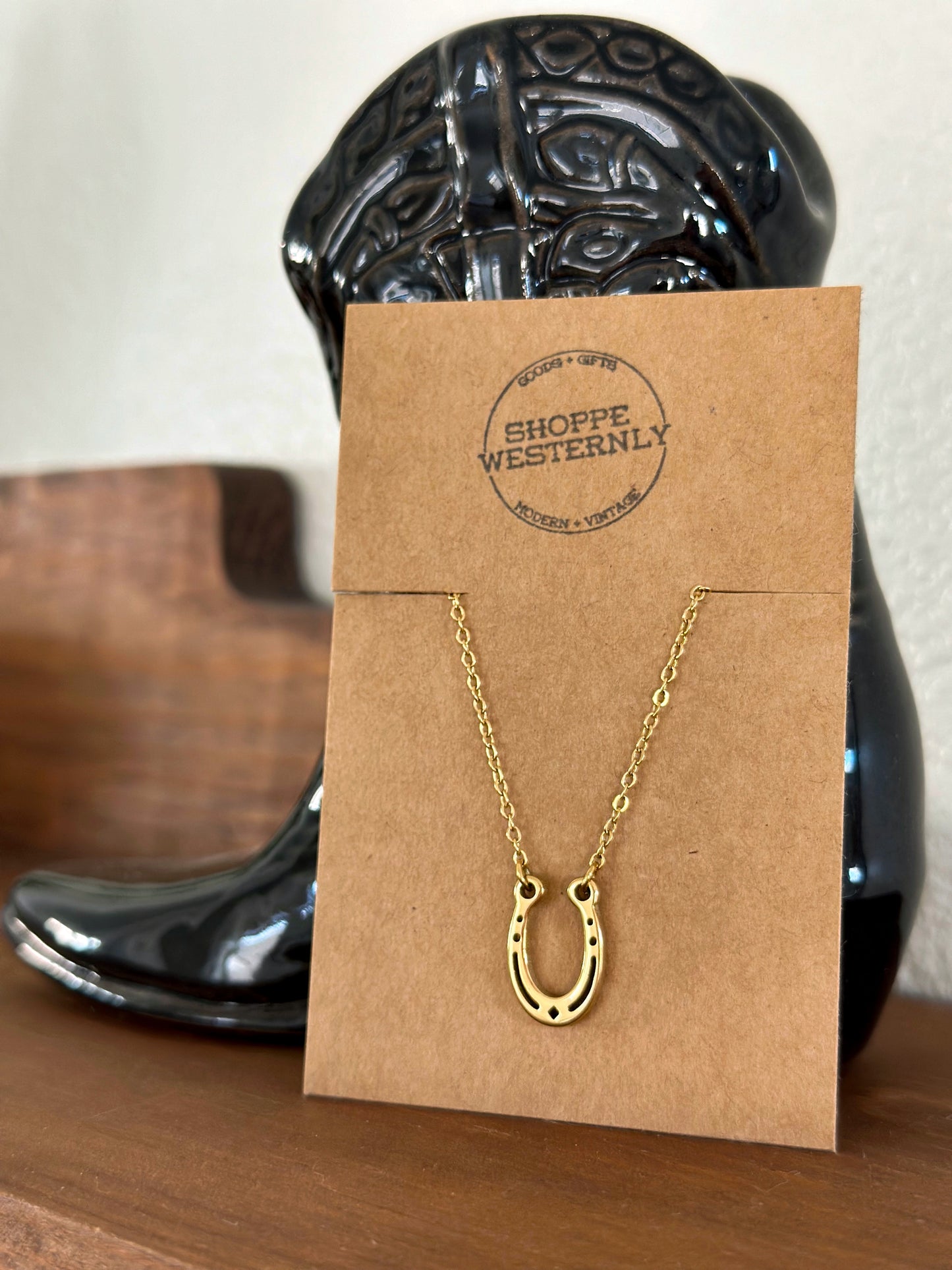 Horseshoe Necklace