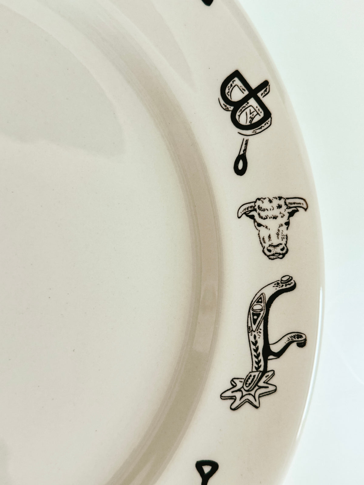 Sterling China El Rancho Dinner Plate